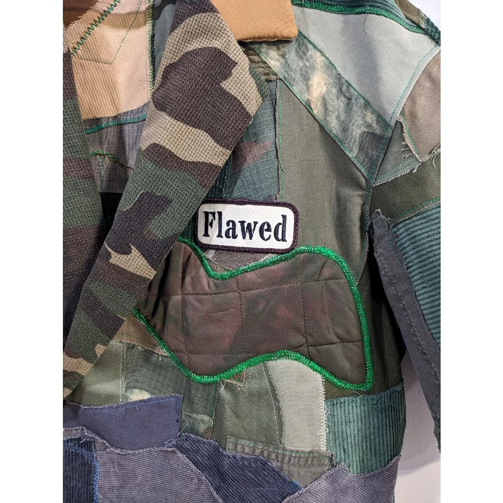 Flawed Double Breasted Lapel Shirt (Chest 39-41″) - Picture 5 of 5